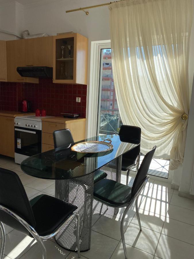 Blue View Appartement Patras Buitenkant foto