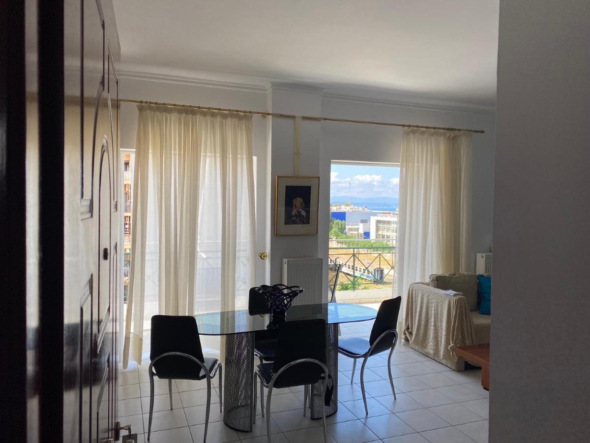 Blue View Appartement Patras Buitenkant foto